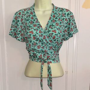 Vtg 70s The Red Eye Green & Red Floral Knit‎ Cropped Wrap Flutter Sleeve Top